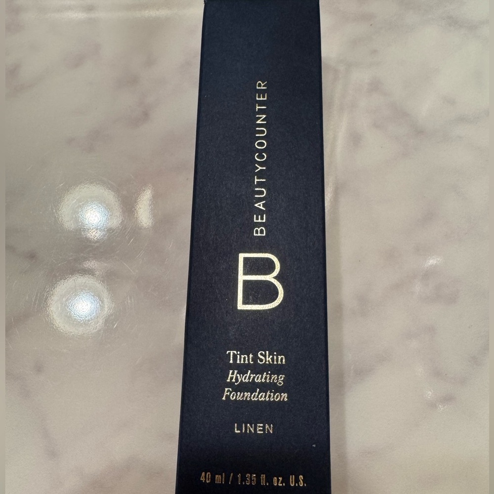 Beautycounter Tint Skin Hydrating Foundation - Linen Shade